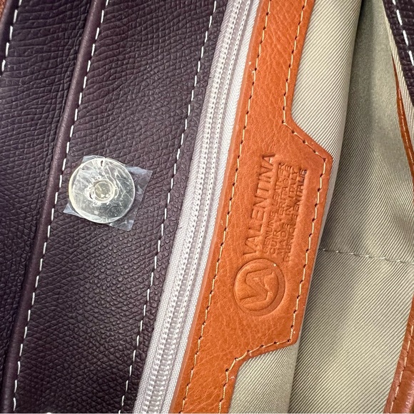 Valentina Triple Compartment Leather Crossbag - Picture 2 of 9